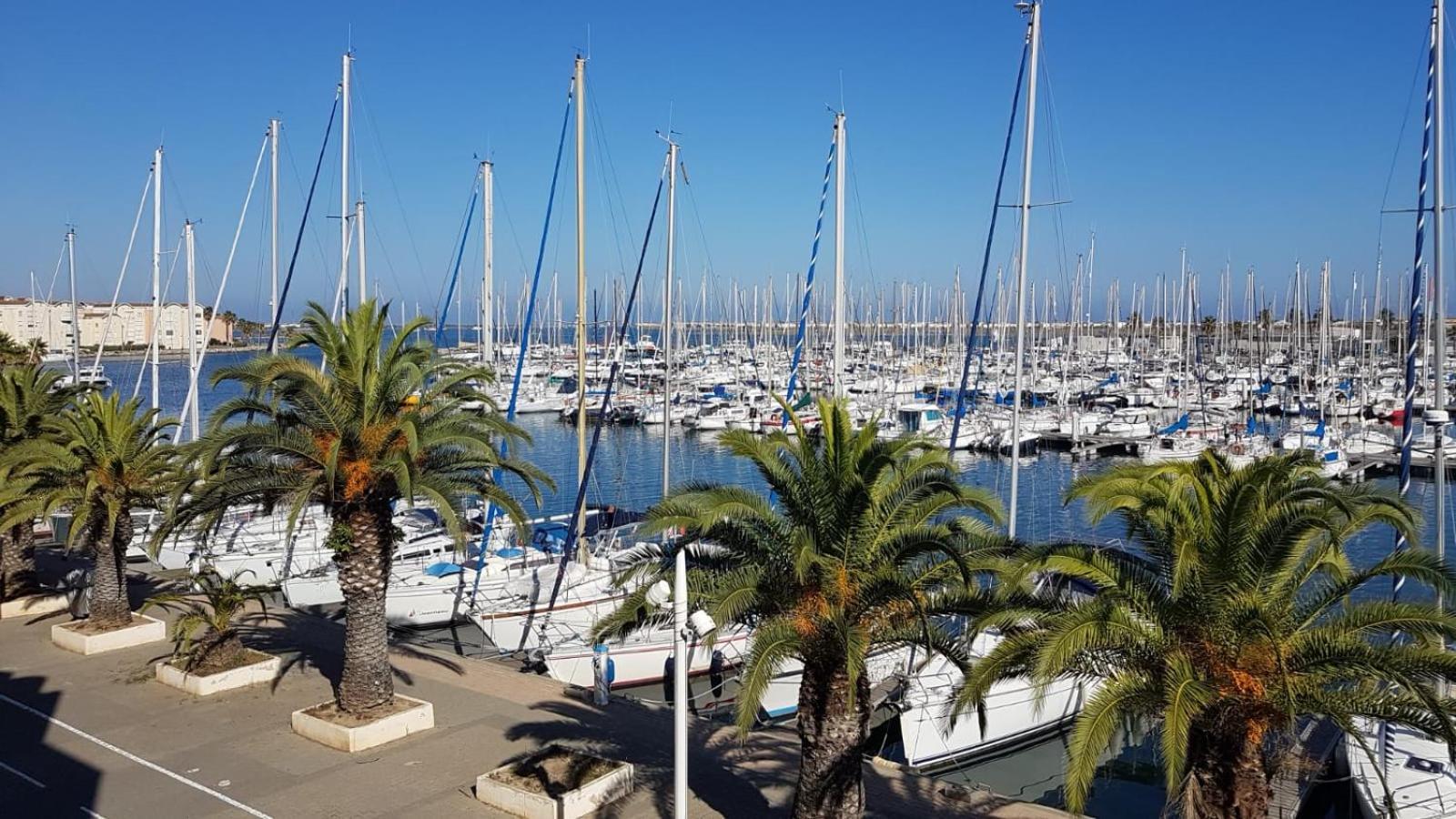 T2 Sur Le Port Avec Parking Leilighet Gruissan Eksteriør bilde